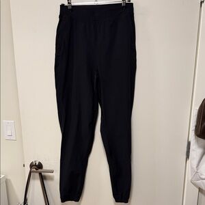 Women’s lululemon jogger